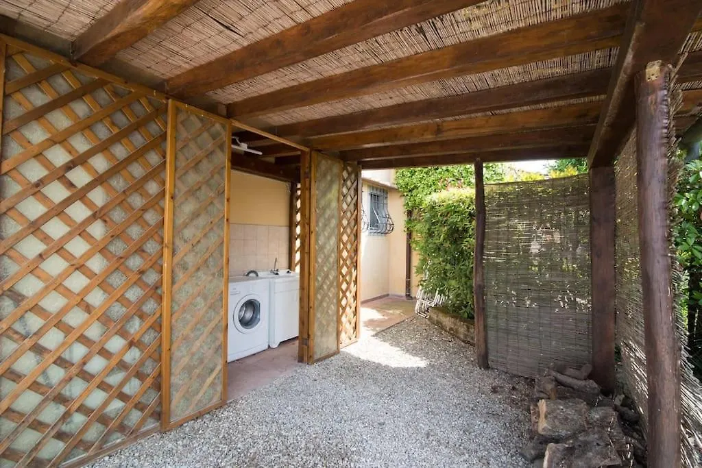 Κατάλυμα σε φάρμα Agriturismo Giulia Castelfiorentino Ιταλία